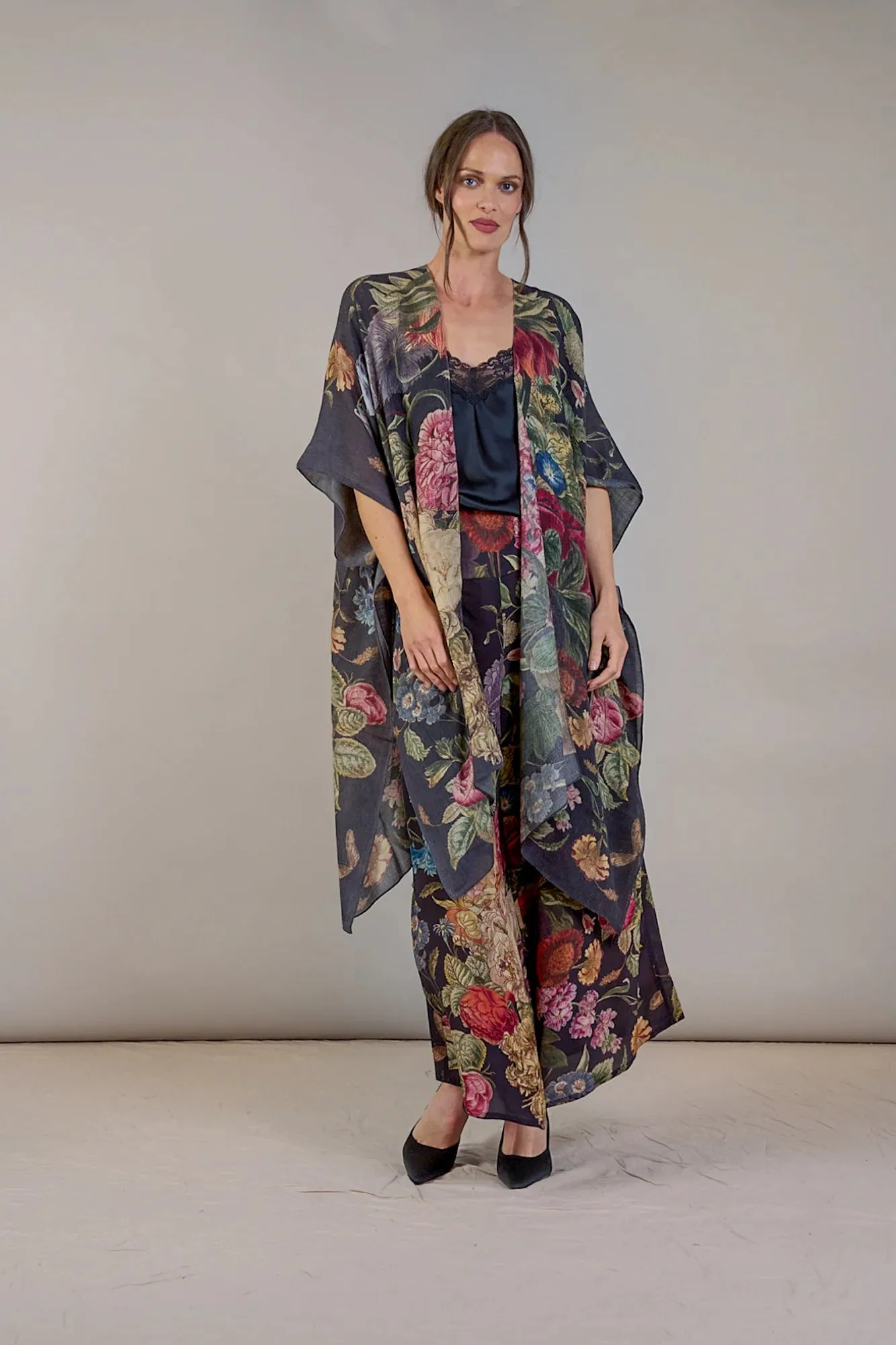 Primula Black Wool Throwover | One Hundred Stars