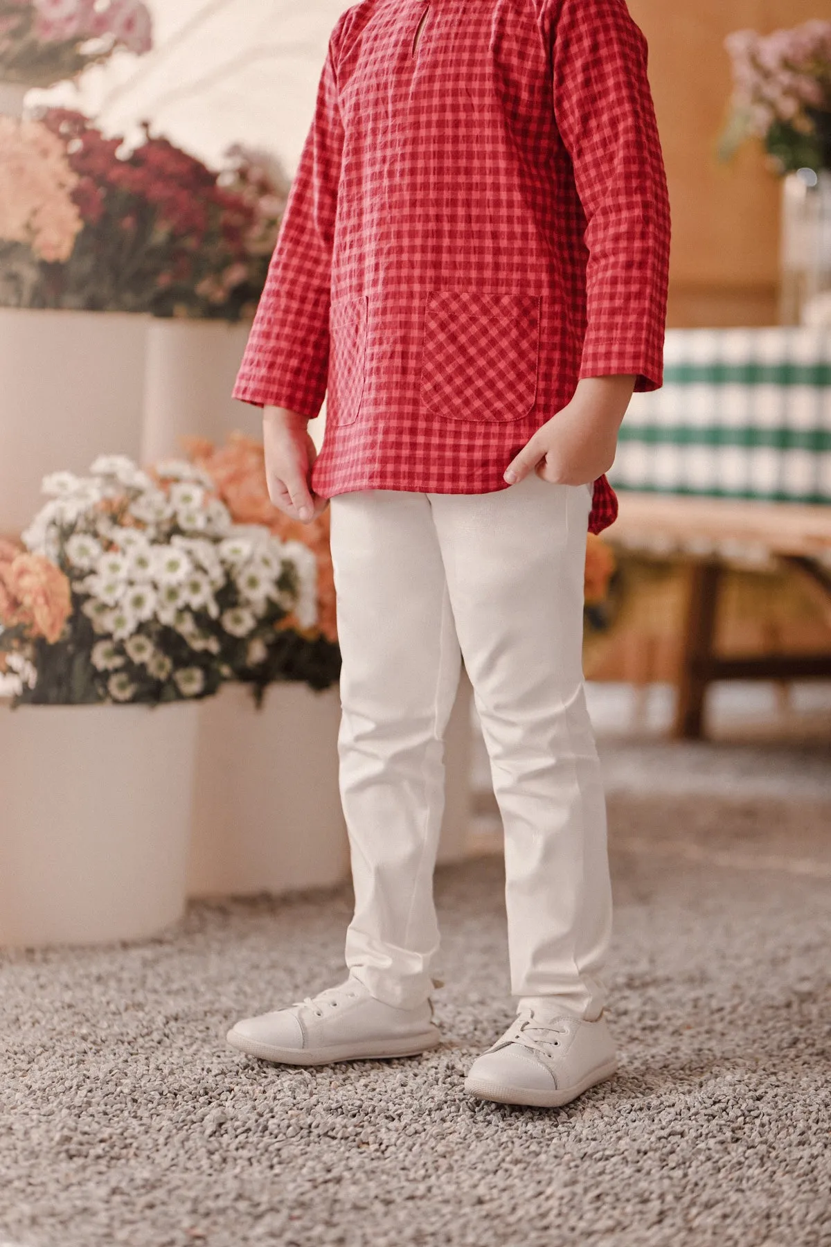 The Perfect Slim Fit Pants - White