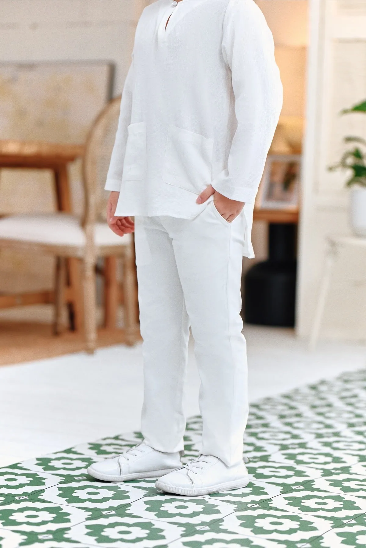 The Perfect Slim Fit Pants - White